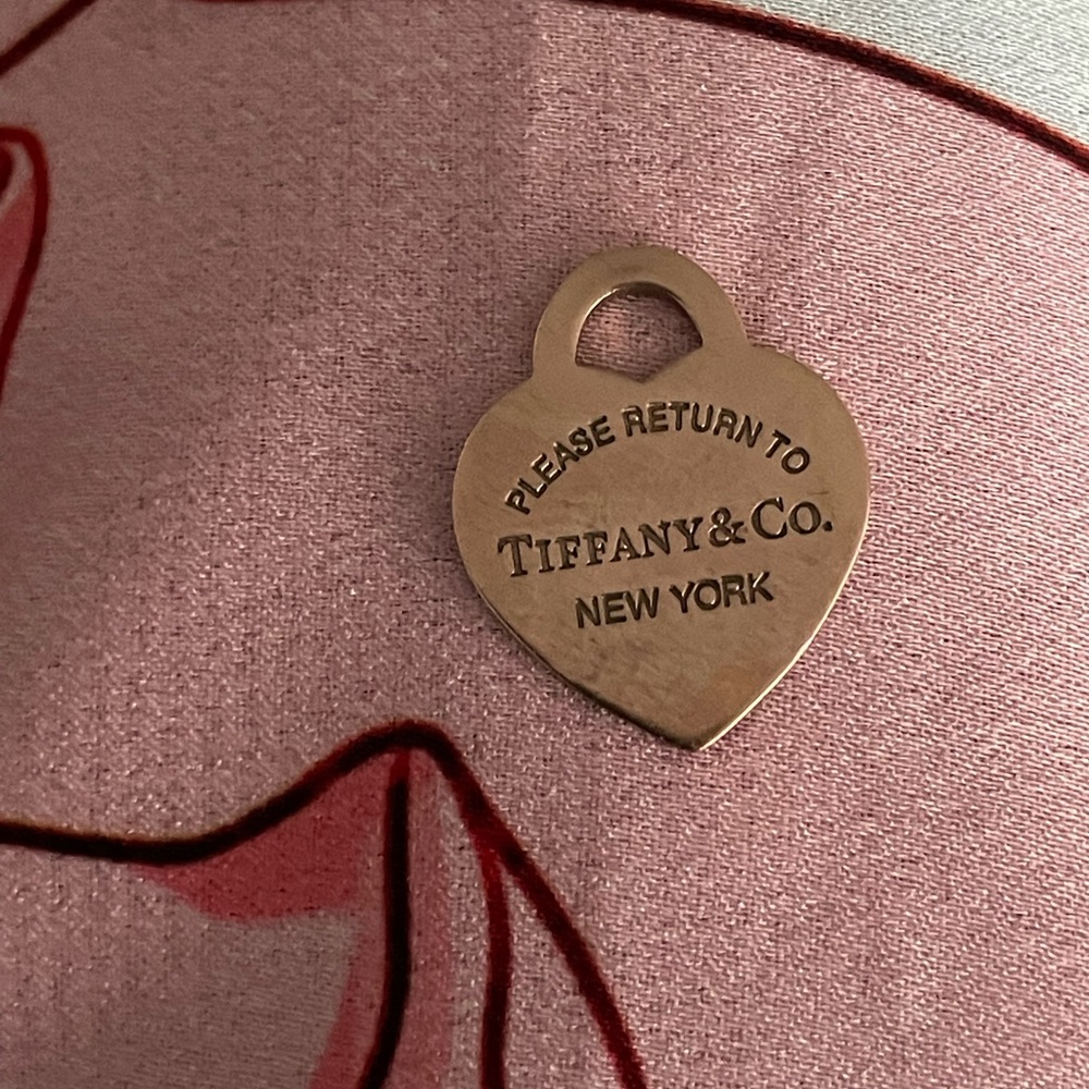 Tiffany ROSE GOLD heart pendant